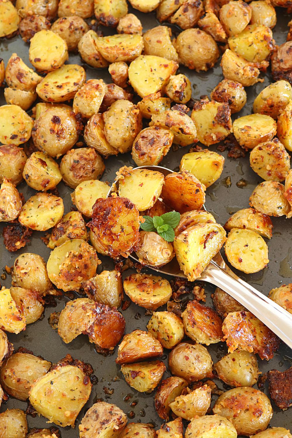 Oven Roasted Potatoes - Ruchiskitchen