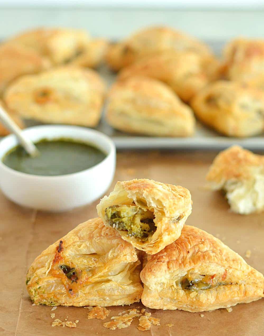 Cheesy Broccoli And Spinach Puffs | Spice up your party with these crispy and flaky Cheesy Broccoli And Spinach Puffs! | www.ruchiskitchen.com