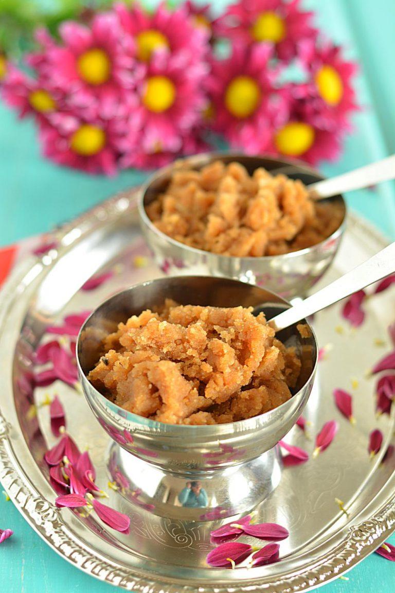 How to make wheat halwa. Step by step wheat halwa recipe. atte ka halwa recipe, How to make atte