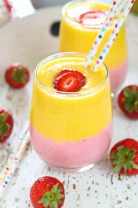 Strawberry and Mango Smoothie - Ruchiskitchen
