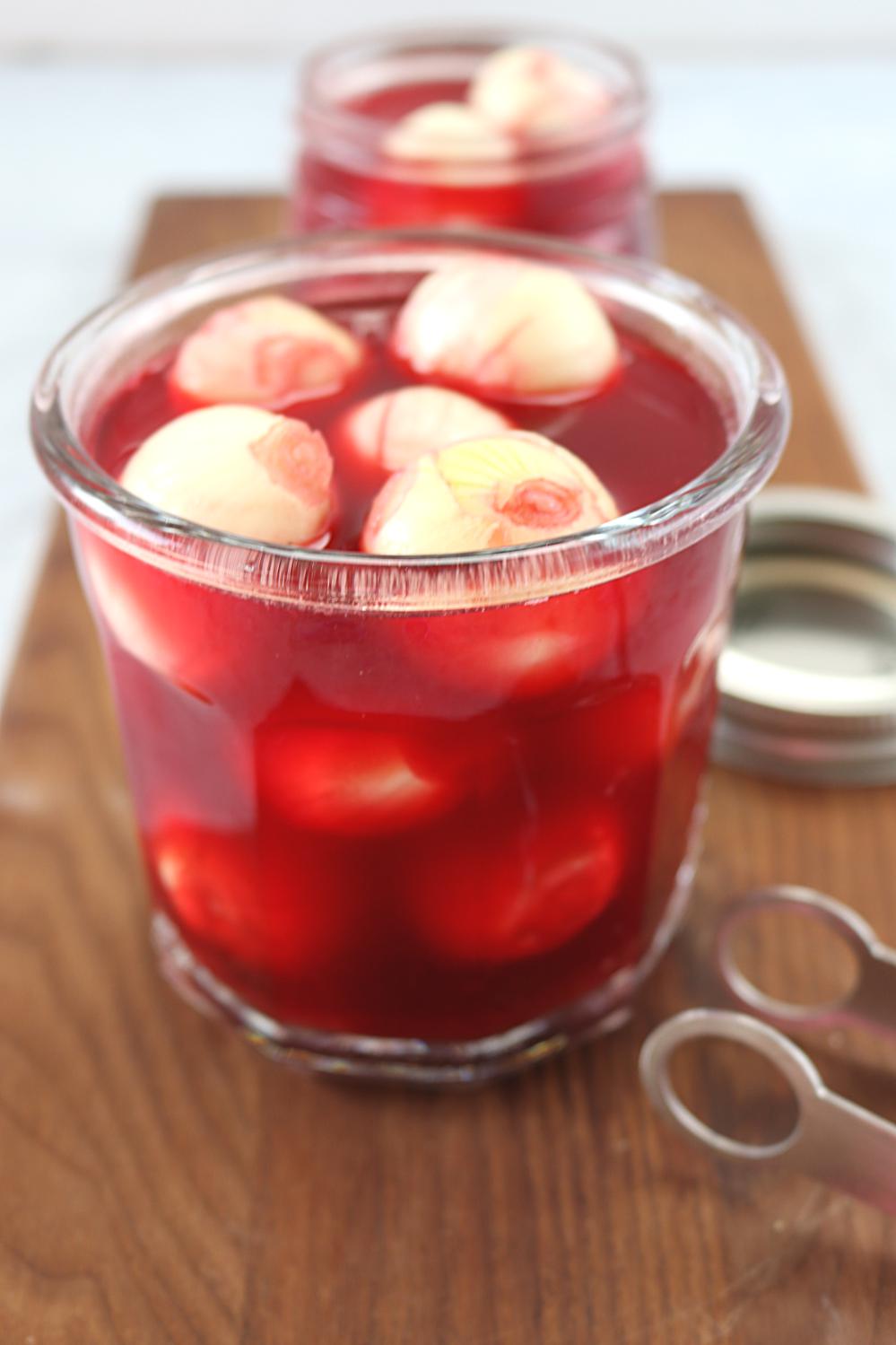 Vinegar Onion recipe or Sirke wala pyaaz recipe, how to make pickled