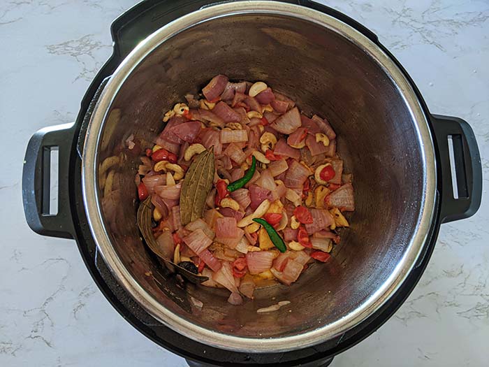 Cook masala in Instant Pot