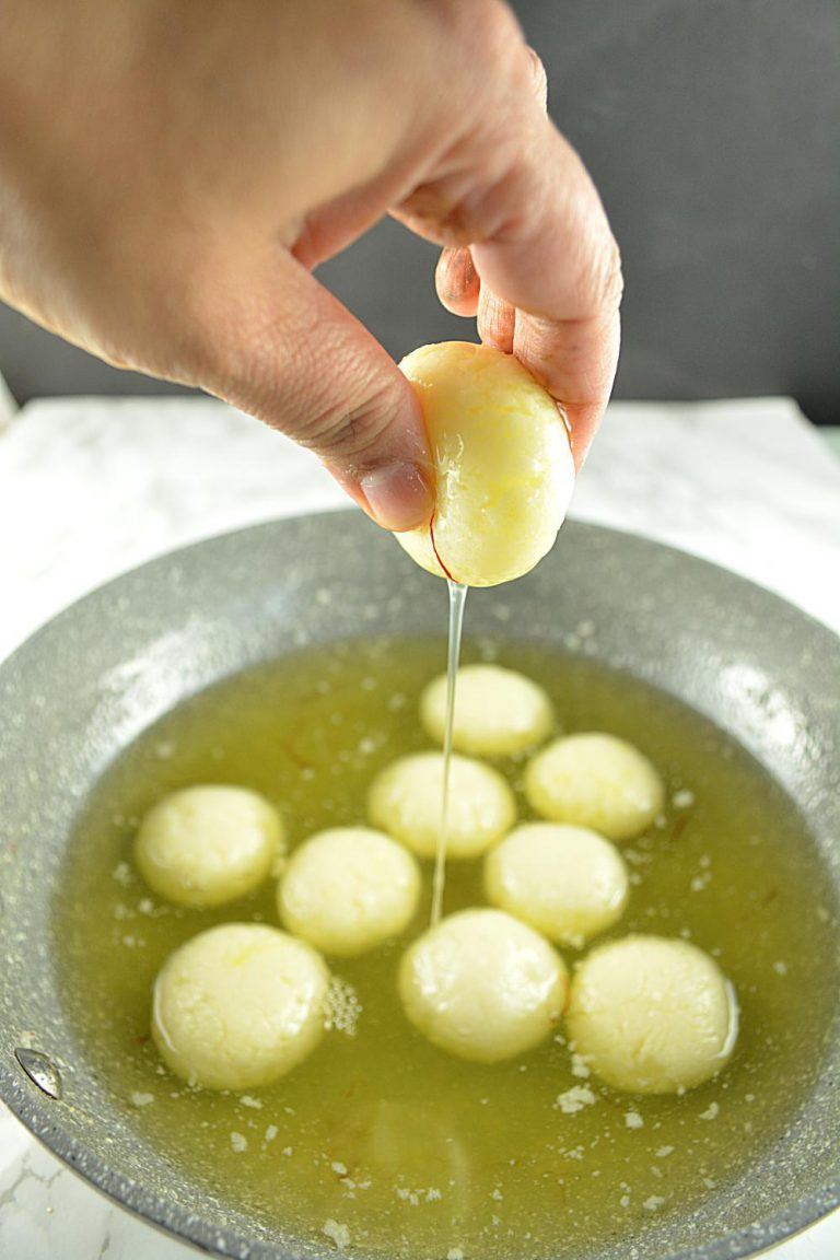 Soft and spongy Rasgulla - Ruchiskitchen