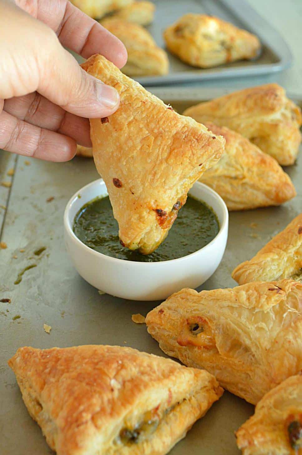 Cheesy Broccoli And Spinach Puffs | Spice up your party with these crispy and flaky Cheesy Broccoli And Spinach Puffs! | www.ruchiskitchen.com