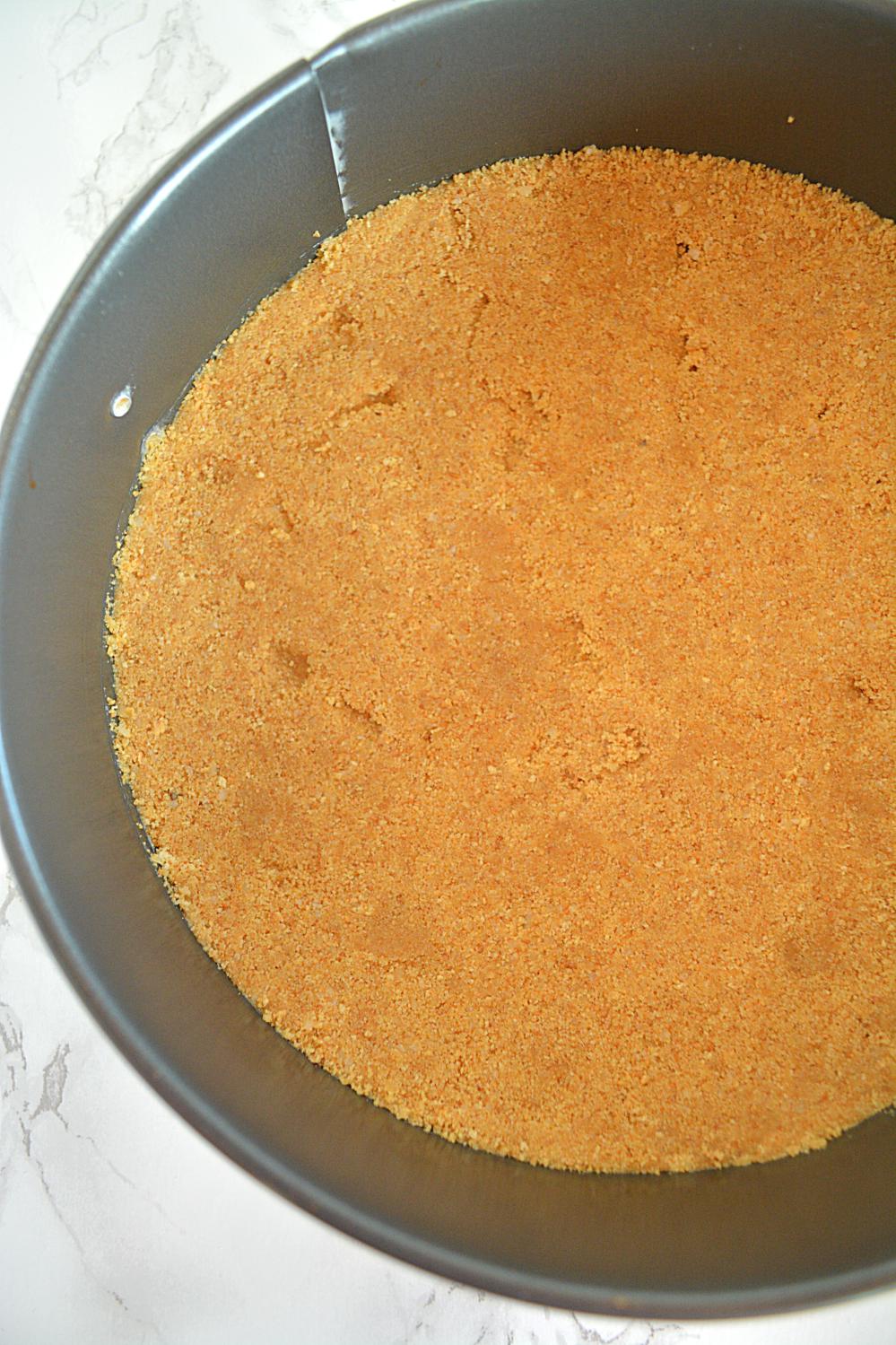 No Bake Coconut Pumpkin Mousse Pie - Ruchiskitchen