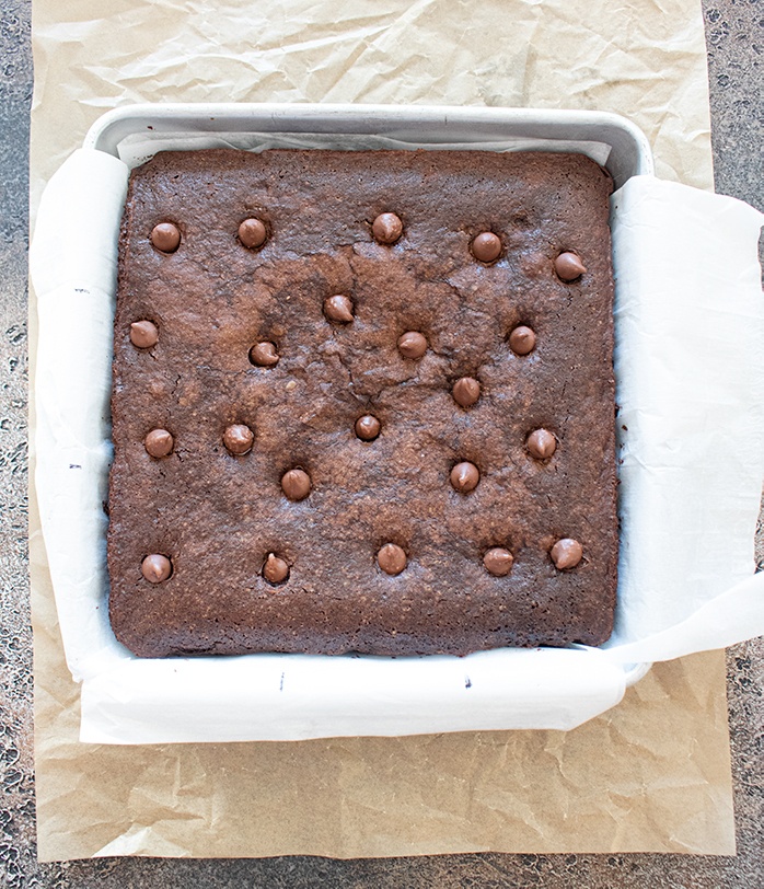 Bake the aquafaba brownie