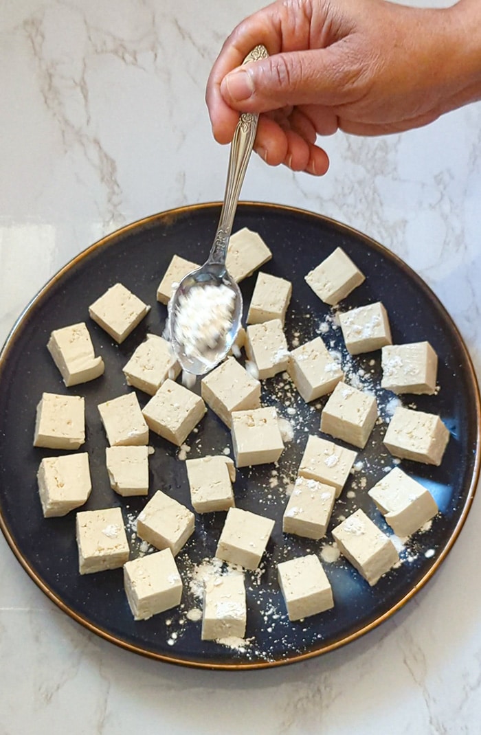 Dust tofu with cornstarch