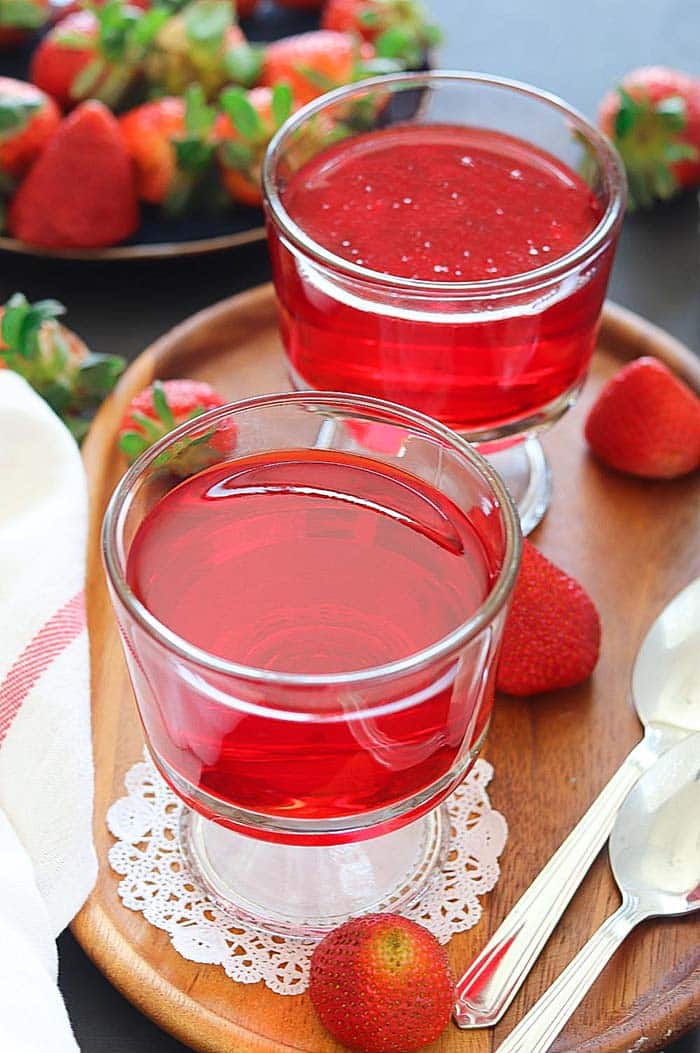 Homemade Vegan Strawberry Jelly (without gelatin) Ruchiskitchen