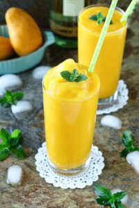 Frozen Mango wine slushie with ice