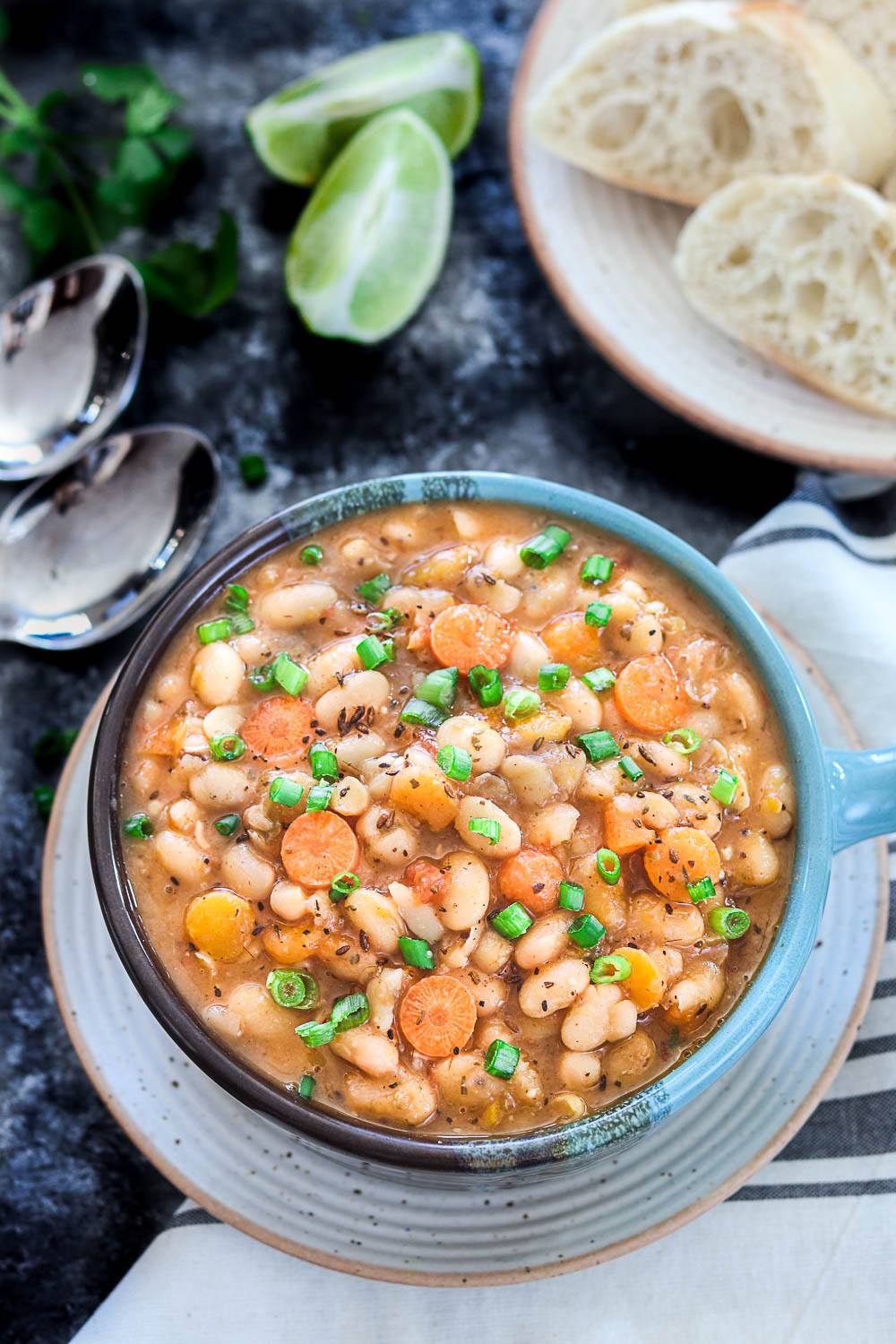 Bean Soup with bread 
