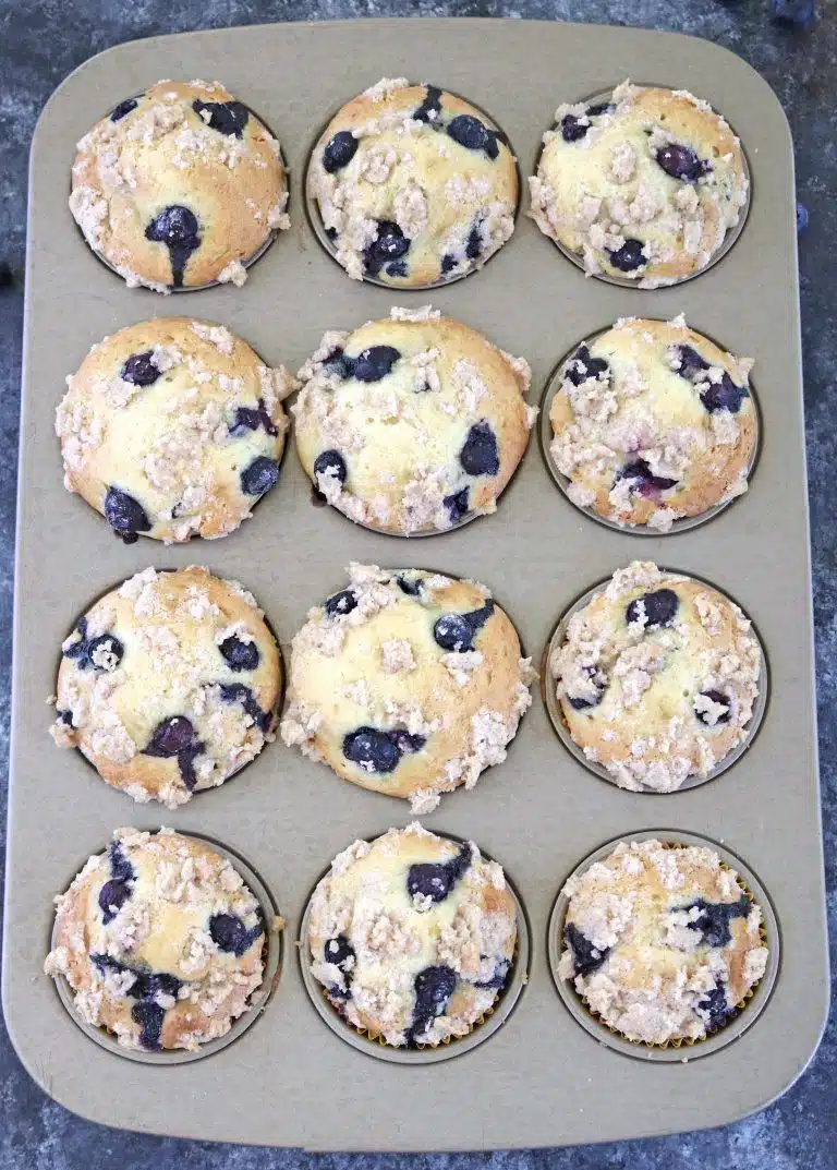 How to make Blueberry Muffins With Streusel Crumb Topping