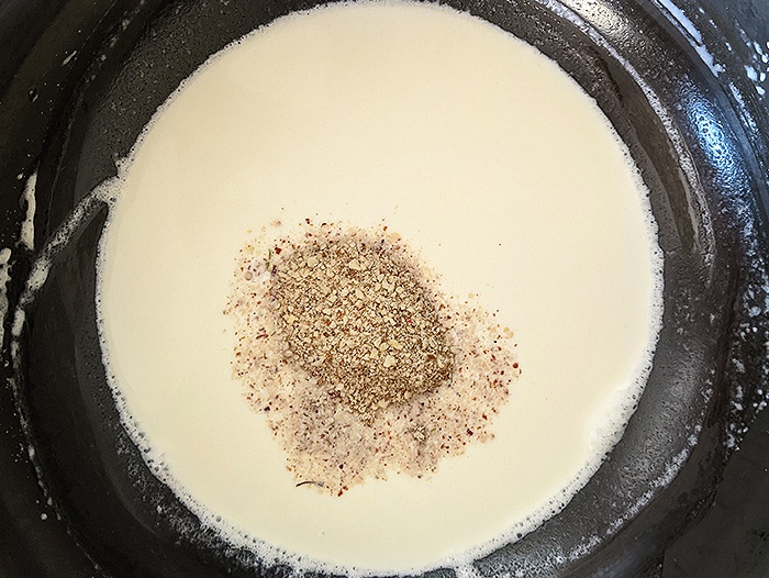 Step by step Thandai gulkand ice cream