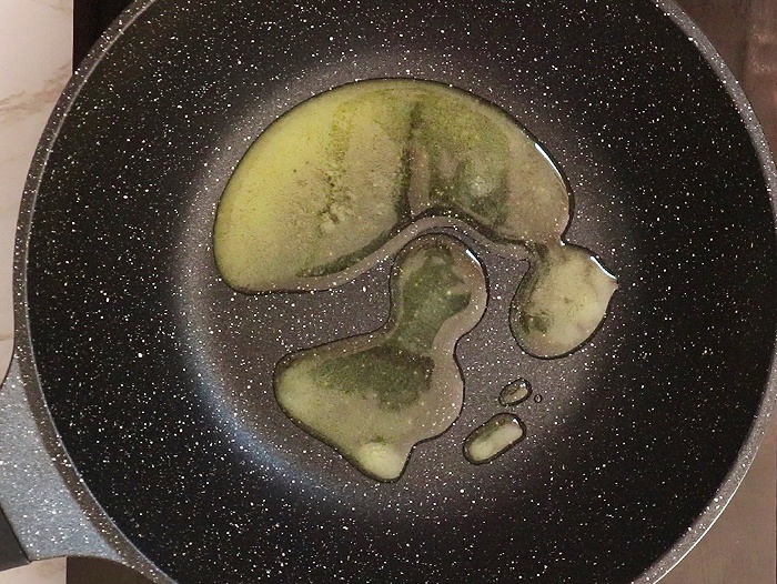 Add ghee to the pan