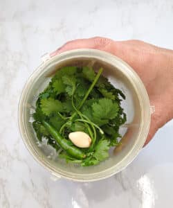 Prepare green paste